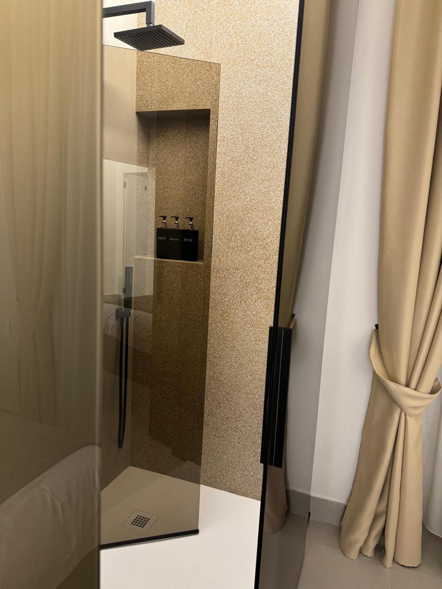Cicerone'S Luxury Suites Рим Экстерьер фото